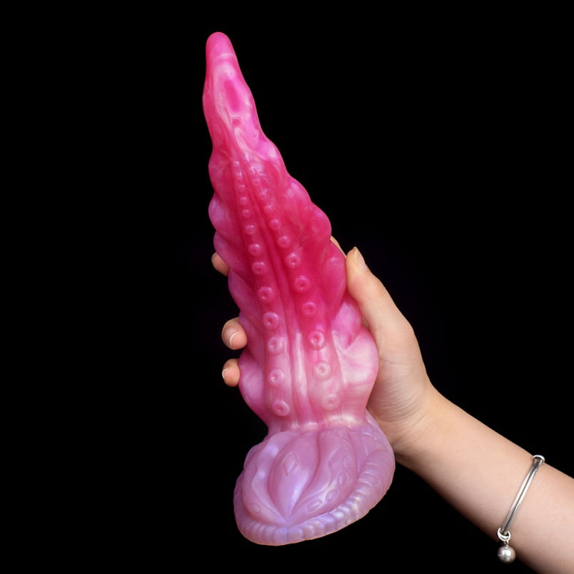 Dragon Dildo Fantasía – Penetración Alienígena con Estímulo Dirigido al Punto G