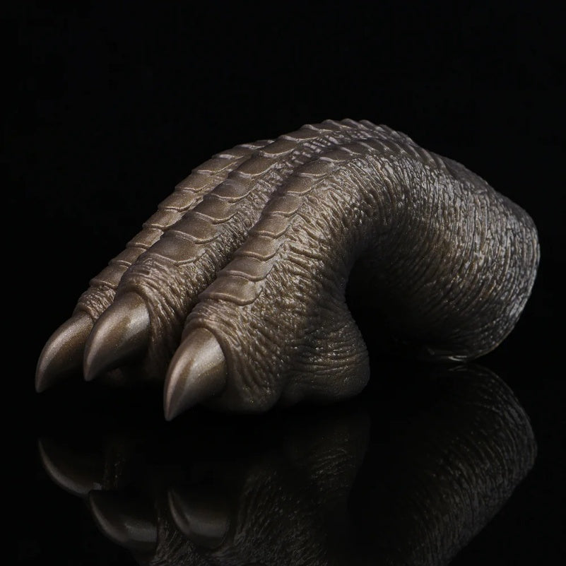 Fantasy Masturbator "Dragon Claw" - Compact and Discreet Silicone Sex Doll for Men