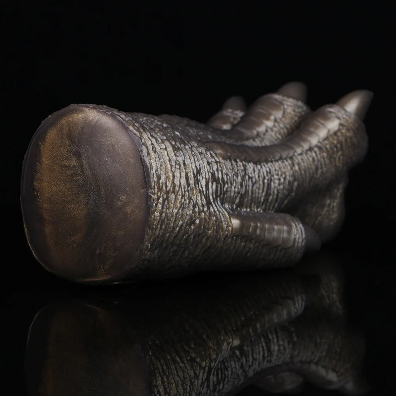 Fantasy Masturbator "Dragon Claw" - Compact and Discreet Silicone Sex Doll for Men